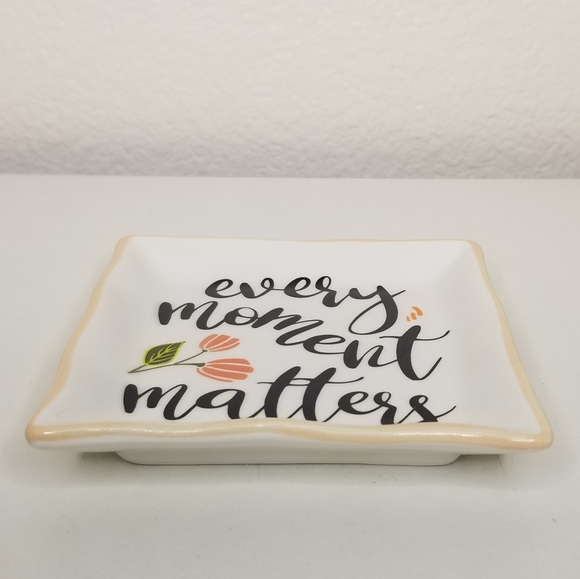 Young's Every Moment Matters Inspirational Ring Dish Trinket Tray 4.5" x 4.5" Sq - Picture 2 of 7